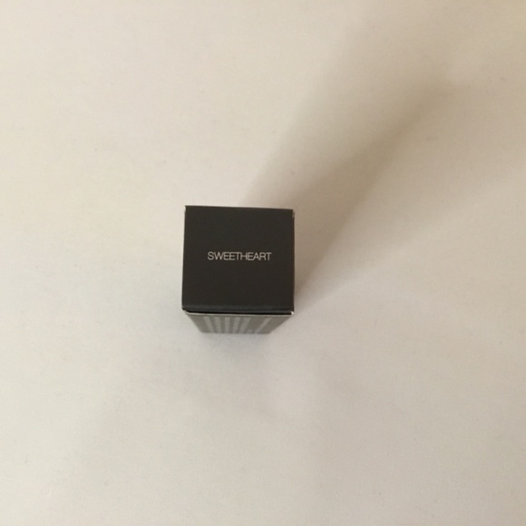 Kab Cosmetic Sweatheart Lipstick - Picture 4 of 4